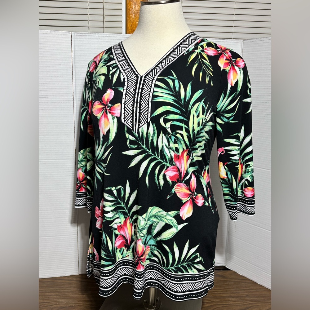JM Collection XXL TROPICAL 3/4 L sleeve top Vibrant floral print & bling 28”L